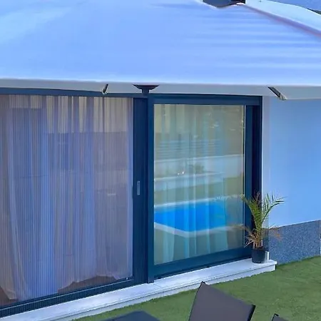 Iva - Private Pool * Τρογκίρ