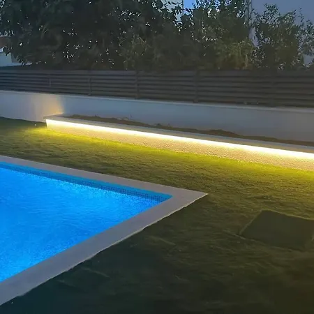 Iva - Private Pool Apartamento Trogir